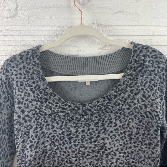 Calvin Klein Wool Blend Gray & Black Leopard Print Scoop Sweater Neck Size Small - Picture 2 of 11